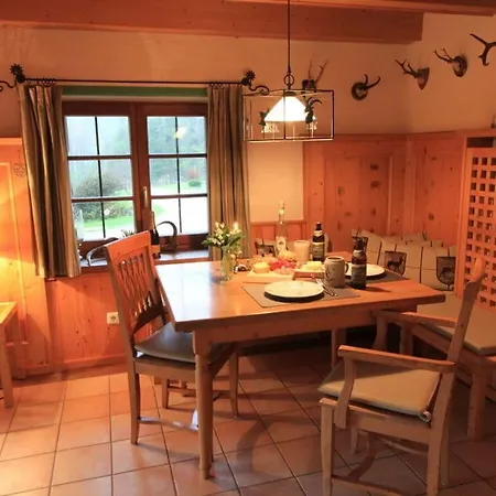 Holiday home Waterval In Het Boshoek